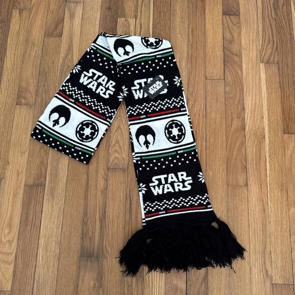 Star Wars Lucasfilm Disney Knit & Fringe Scarf - Picture 2 of 6